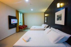 Гостиница Akar Hotel Jalan TAR  Куала-Лумпур